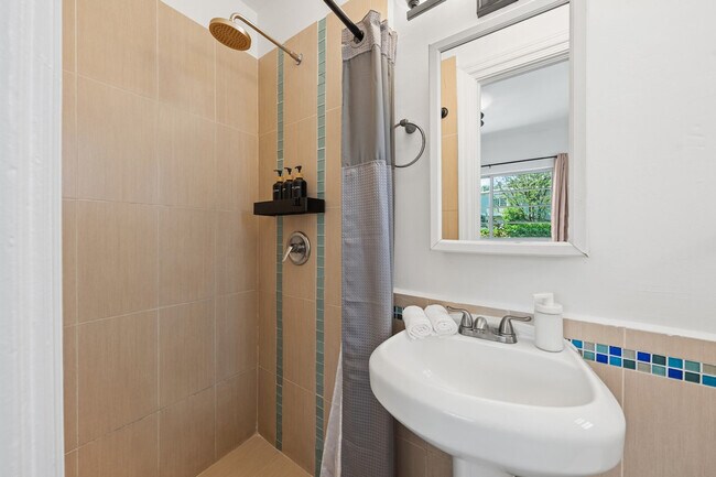 Photo - 1000 Lenox Ave. Unit SI ID1540508P