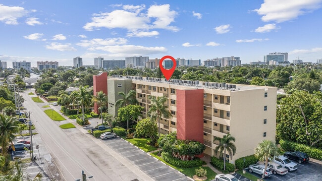 Photo - 2400 NE 10th St Unidad 410