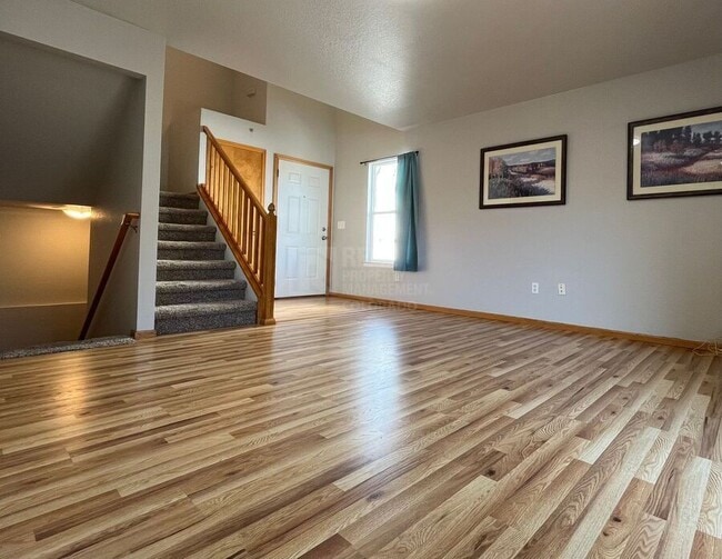 Photo - 1044 Winona Cir