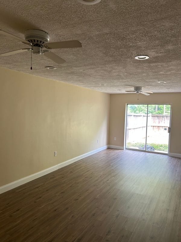 Photo - 809 Sledgehammer Dr