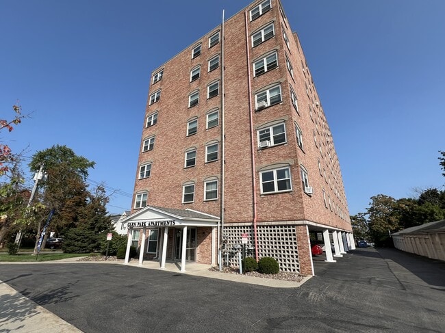 Glen Park Apartments - Glen Park Rental