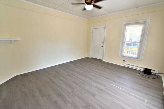 Photo - 827 Gay St