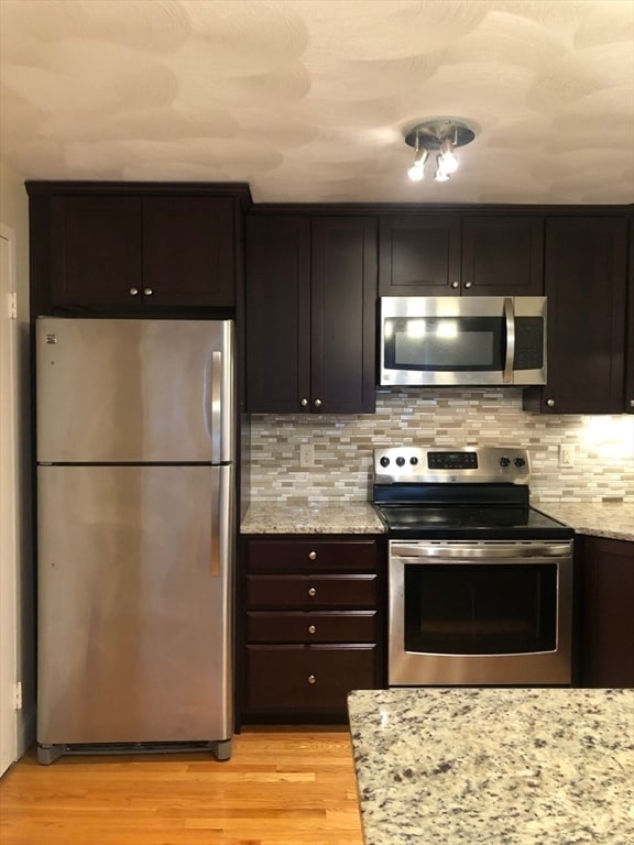 Building Photo - 1105 Lexington St Unit 9