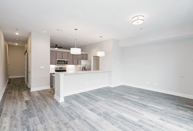 Living - The Flats on Archer - Reduced Rates on All Units!