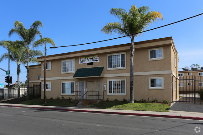 Park Crest Apartments - Park Crest Apartments