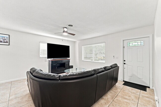 Photo - 2908 NW 48th St