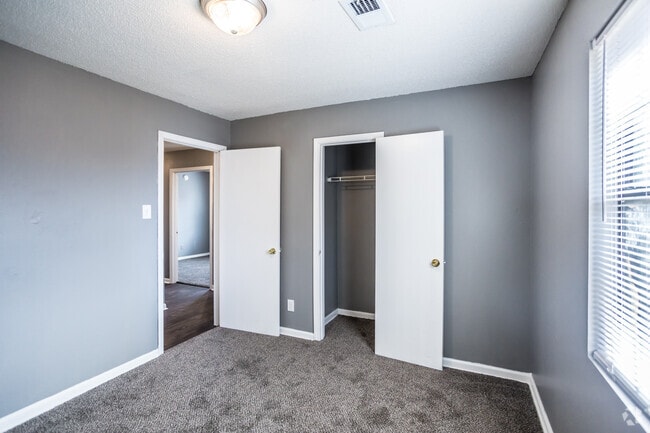 4 BR, 2 BA - Ranch