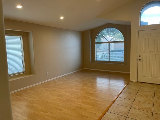 Photo - Prime Tempe Location!