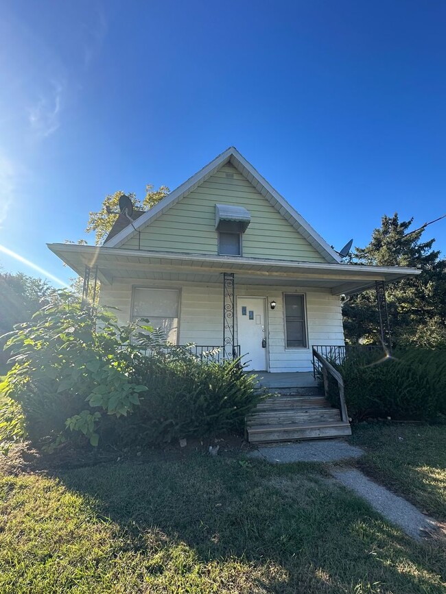 3 bed 1 bath - 3 bed 1 bath House