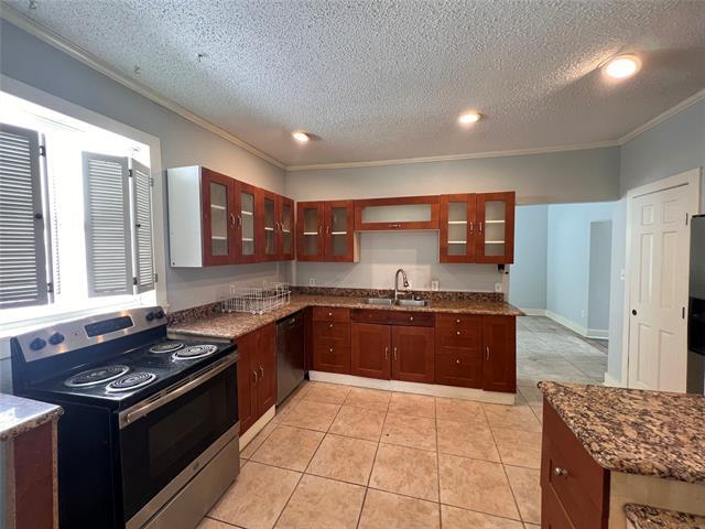 Photo - 843 N Clinton Ave