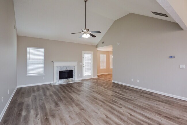 Photo - 280 Pleasant Hills Dr