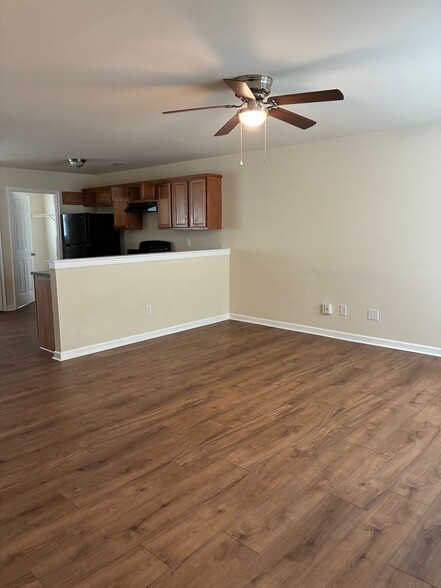 38 Middlebrook Dr