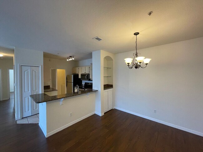 Photo - Water View!! 4 Bedroom/2 Bath Orlando Condo in Bella Terra! Unidad 11207