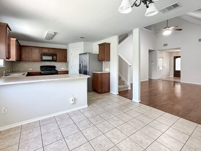 Photo - 165 Flagstone Trail