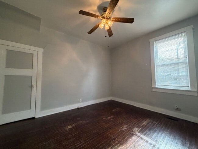 Photo - 902-904 1/2 S Limestone St. Unit 904