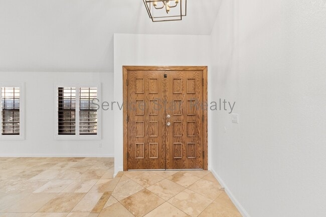 Photo - 439 E Barbara Dr