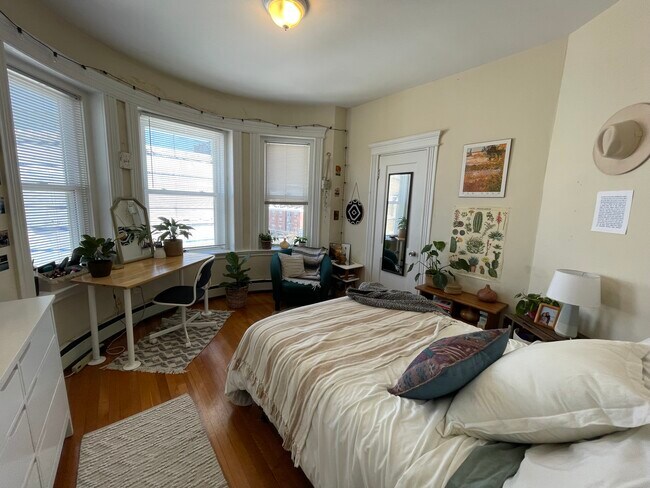 27 Saint Lukes Rd