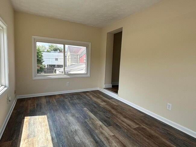 Photo - 35 Ash St Unit A