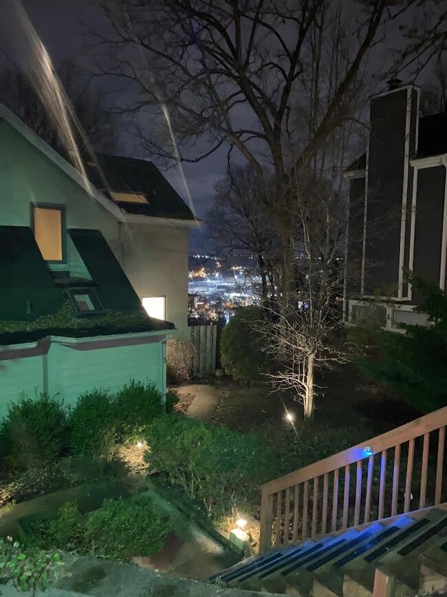 Photo - Foxhall Court