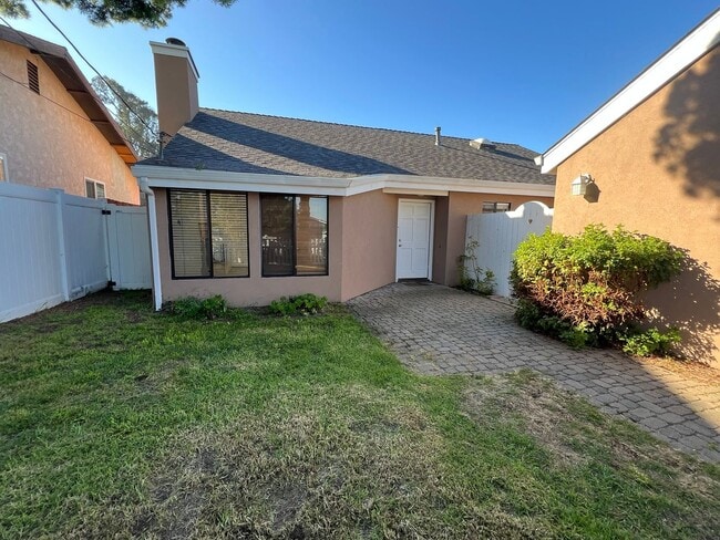 Building Photo - 349 Mar Vista Dr