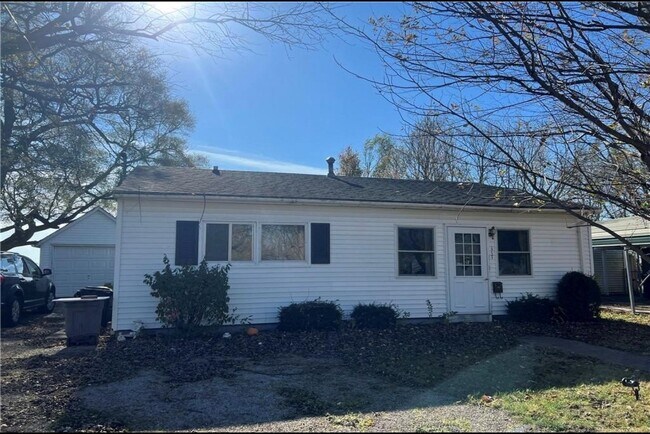 Building Photo - 117 Woodlawn Ave Rental