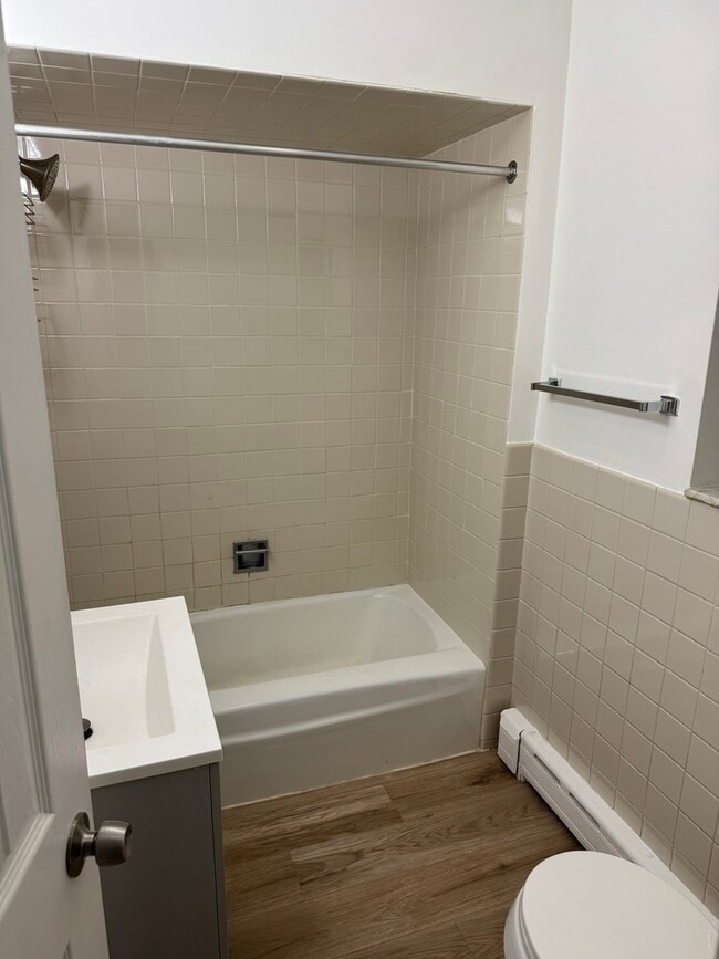 Photo - 4404 N Melvina Ave Unit 1R