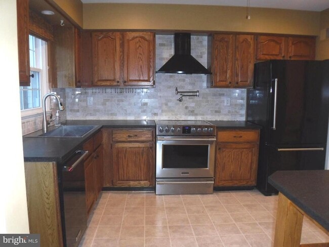 Photo - 8519 Forrester Blvd