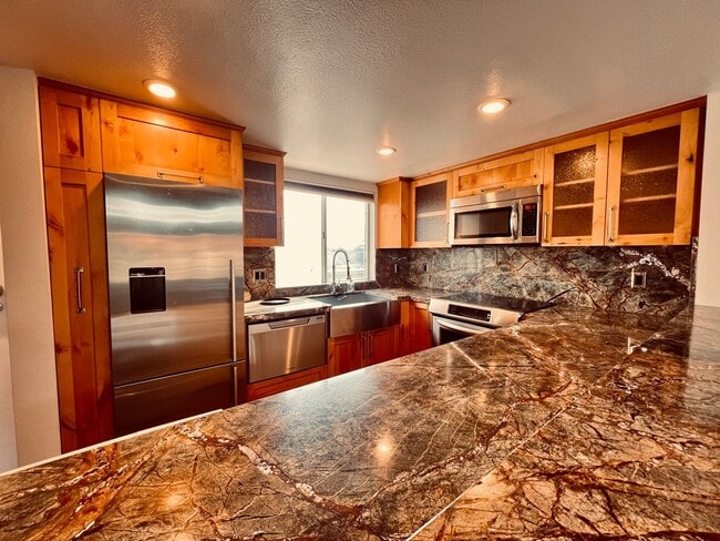 Photo - Renovated Uptown District Top Floor Condo in the Hillcrest