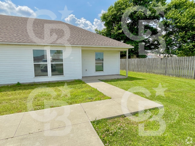 Building Photo - 2 Bed / 1 Bath Duplex in Weiner, AR Rental