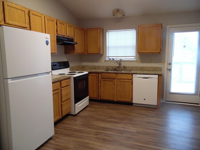 Photo - 1108 Ledgebrook Ct