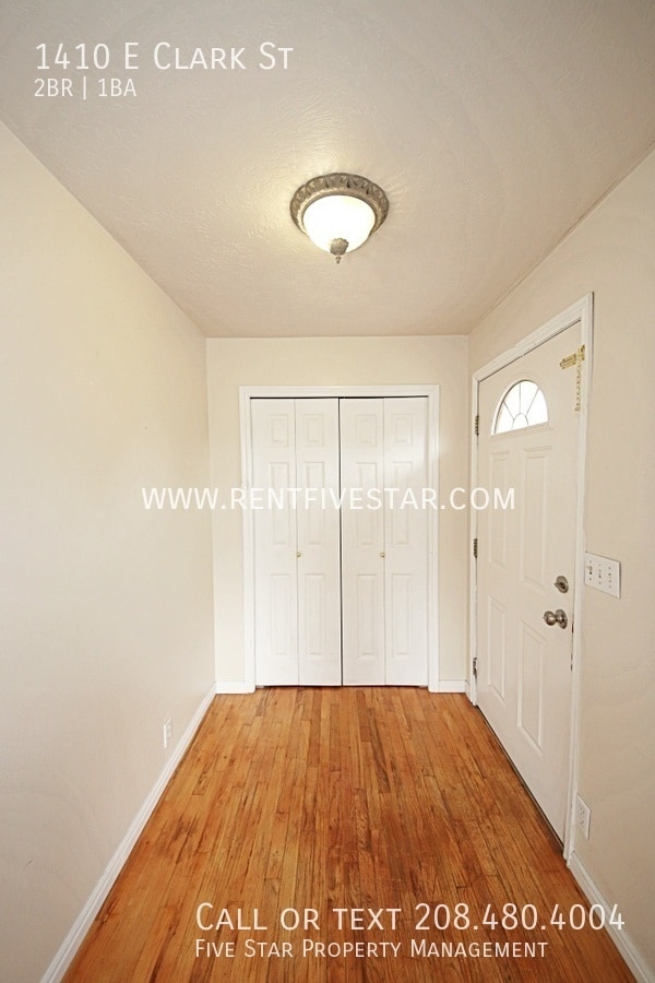 Photo - 1410 E Clark St