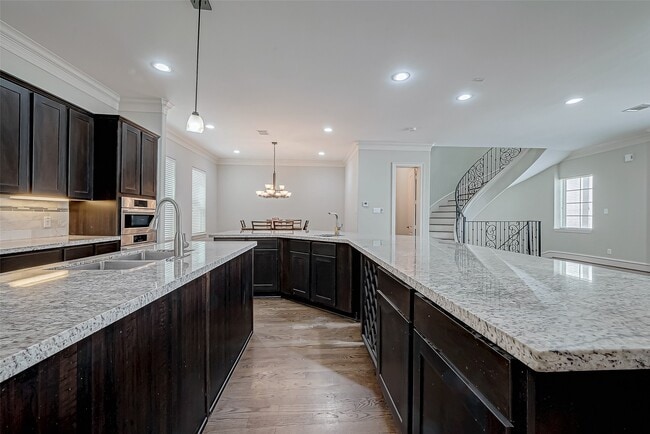 Photo - 5226 Kiam St