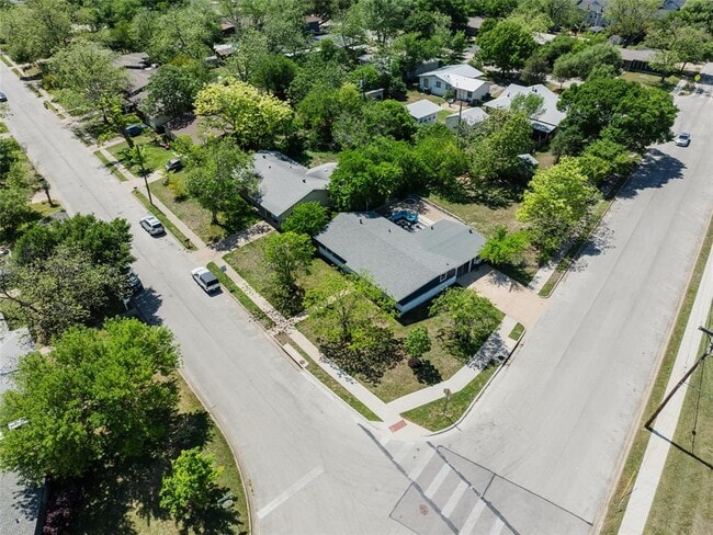 Photo - 7706 Delafield Ln
