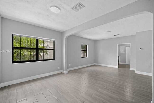Photo - 1227 NW 27th St
