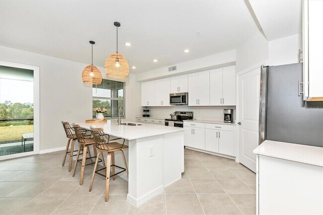 12685 Radiance Ct Unidad 102