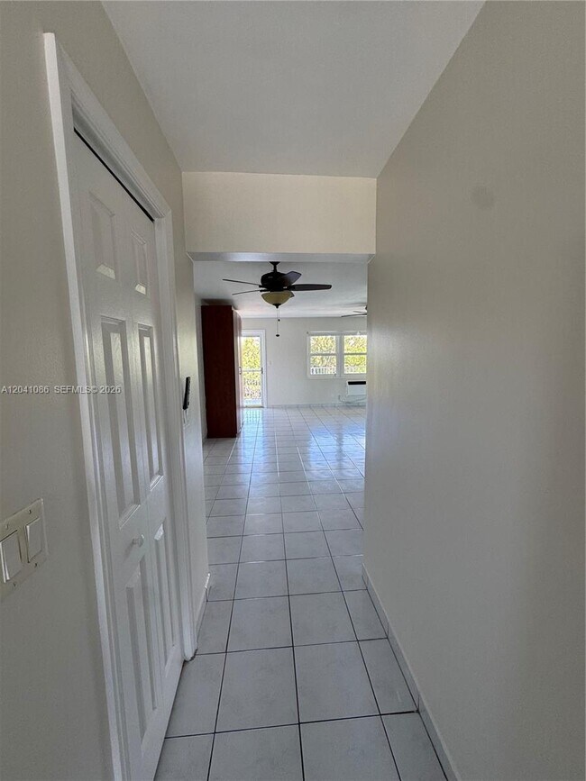 Photo - 3922 NE 166th St Unit S306