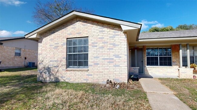 Building Photo - 1441 Hawk Tree Dr Rental