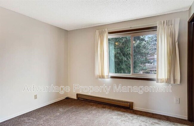 Photo - 1445 NW Division St