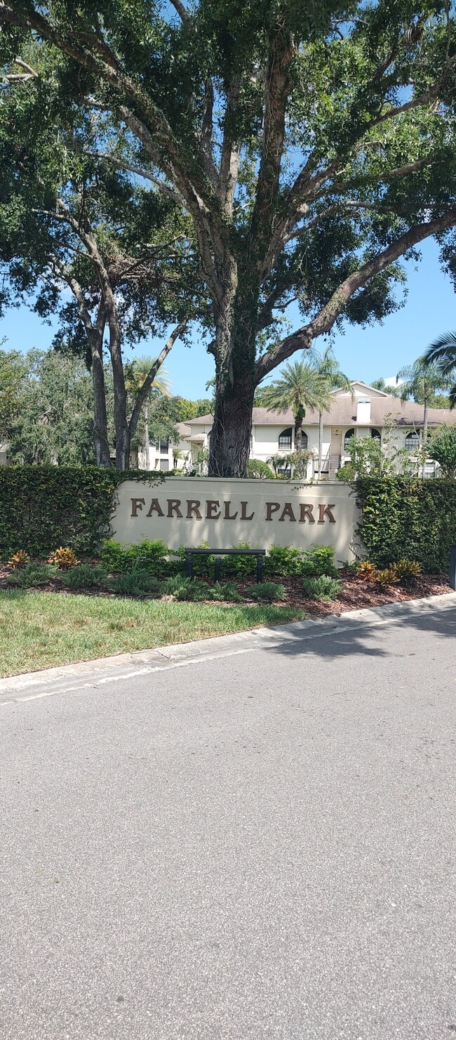 Building Photo - 3399 Mermoor Dr Unit 207 Rental