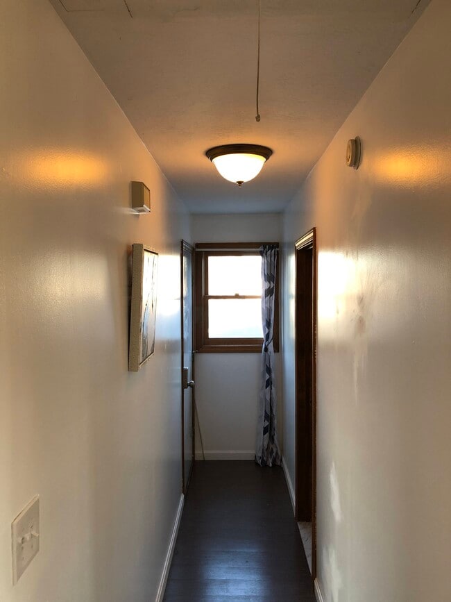 Photo - 8 Raymond St Apartments Unit 201