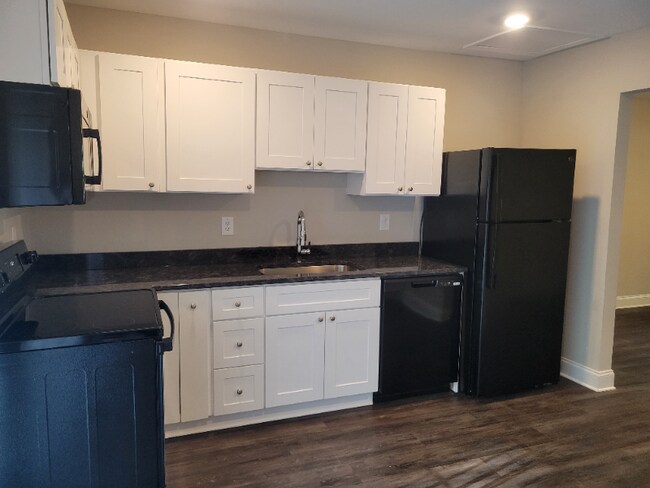 Photo - 283 N Warren St Unit APP