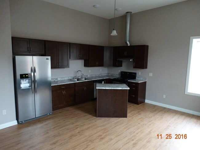 Photo - 211 E 2nd St Unit 206