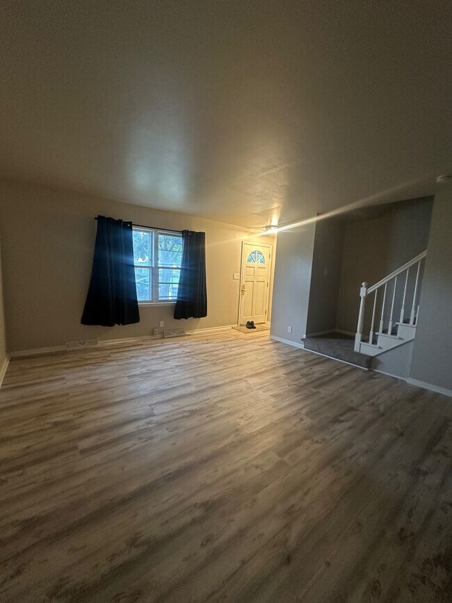 Photo - 10605 W Wabash Ave Apartment Unit 10605 W Wabash Ave