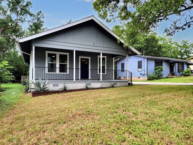 Photo - 5501 Downs Dr