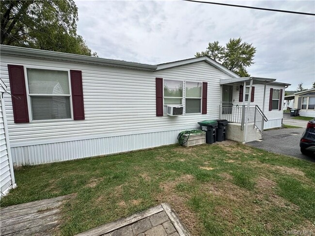 Photo - 416 Silver Maples Dr