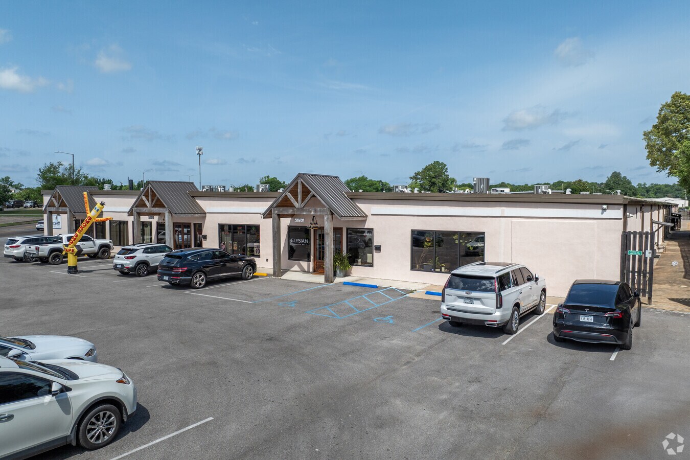Photo - Pine Burr Apartments