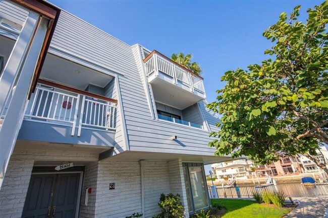 Building Photo - Coronado Cays Rental