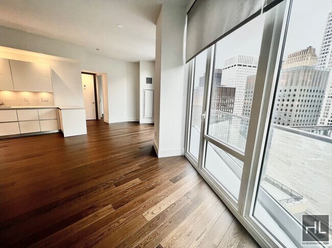 Photo - East 44th Street Unit 31N