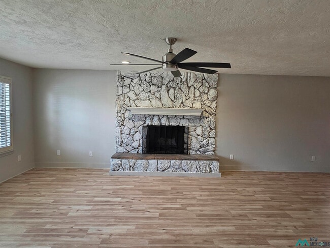 Photo - 2125 Circlewood Pl