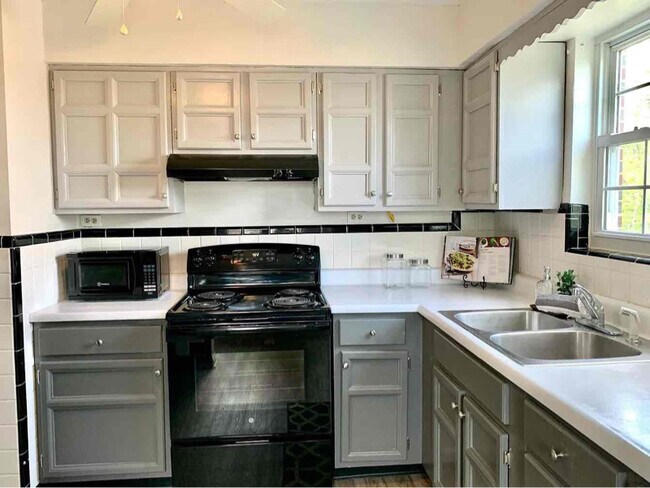 Photo - 3845 Biehl Ave Unit 1